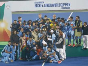 15 ఏళ్ల నిరీక్షణకు తెర: చరిత్ర సృష్టించిన భారత్