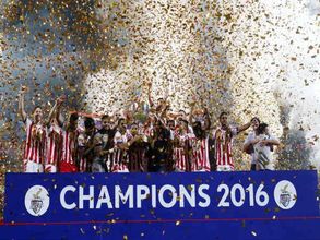 ప్లాష్‌బ్యాక్ 2016: ముంబై ఆధిపత్యం, లక్షల మంది మదిలో కేరళ