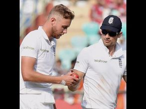 34 రన్స్ వద్ద కుక్ ఇచ్చిన లైఫ్‌తోనే నాయర్ ట్రిపుల్ సెంచరీ