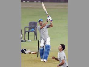 కెప్టెన్‌గా ఆఖరి మ్యాచ్: ధోనీకి గౌరవం, మ్యాచ్‌కు ఫ్రీ ఎంట్రీ