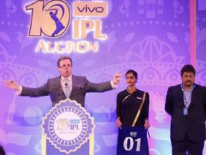 ఐపీఎల్ 2017 వేలం: విదేశీయులకు కోట్లు, స్వదేశీయులకు లక్షలు