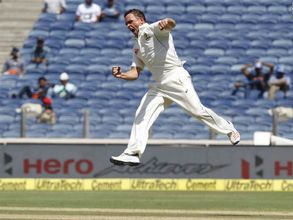 చిత్తుగా.. చెత్తగా ఓడిన భారత్: కోహ్లీ అవుట్‌పై విమర్శలు