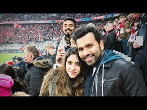 భార్యతో మ్యూనిచ్‌లో రోహిత్ శర్మ: పక్కనే కేఎల్ రాహుల్