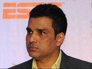 వ్యంగంగా: తమిళ రాజకీయాలపై క్రికెటర్‌ వివాదాస్పద ట్వీట్‌