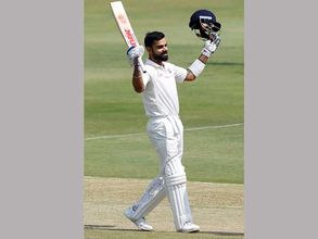 కోహ్లీ ఆటను చూస్తే భయమేస్తోంది: డబుల్ సెంచరీలపై కపిల్