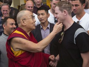 ధర్మశాలలో దలైలామాను కలిసిన ఆసీస్ కెప్టెన్ (ఫోటోలు)