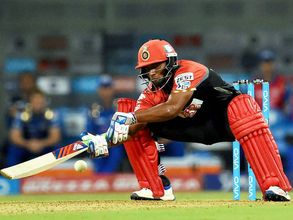 ఐపీఎల్: కోహ్లీ తర్వాత.. బెంగళూరుకు మరో షాక్, సర్ఫరాజ్ సత్తా తెలుసునని..