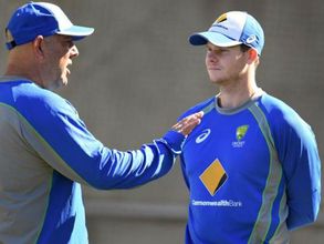 డారెన్ లీమన్‌కు అస్వస్థత: స్మిత్‌ సేనకు కొత్త కోచ్‌‌గా సేకర్