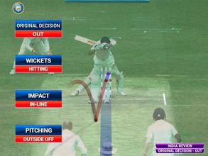 కోహ్లీ అవుట్: నిశ్శబ్దంగా మారిన చిన్నసామి స్టేడియం