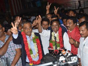 సత్తా చాటారు: హెచ్‌సీఏ అధ్యక్షుడిగా వివేక్ (ఫోటోలు)