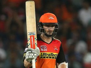 ఢిల్లీపై రెచ్చిపోయిన విలియమ్సన్: ట్విట్టర్‌లో ప్రశంసల జల్లు