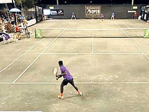 ఇలా కూడా జరుగుతుందా?: సెక్స్ వల్ల ఆటకు అంతరాయం (వీడియో)