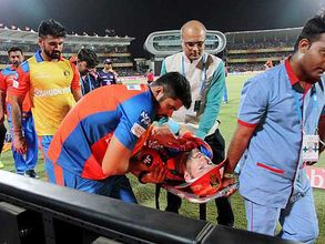 భుజం కీలు పక్కకు జరిగింది: ఐపీఎల్‌కు టై దూరం