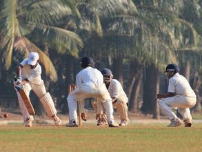 విషాదం: బ్యాట్ తలకు తగిలి హైదరాబాద్‌లో ఫీల్డర్ మృతి