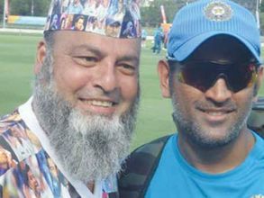 మీముందు మా వాళ్లెంత?: టీమిండియాకు పాక్ వీరాభిమాని మద్దతు