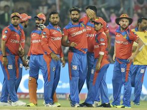 గుజరాత్, బెంగళూరు అవుట్: మిగతా ఆరింటిలో వెనుదిరిగే రెండు జట్లపై సస్పెన్స్!