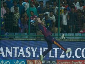 ఈ క్యాచ్‌కే స్టోక్స్‌కు రూ. 14.5 కోట్లు ఇచ్చేయొచ్చు (వీడియో)