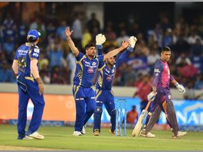 ఎందుకిలా?: ఐపీఎల్ ఫైనల్‌లో ధోనికి చేదు అనుభవం (ఫోటోలు)