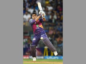 ఐపీఎల్ చరిత్రే నిజమైంది: ముంబై ఇండియన్స్ ఓడింది (ఫోటోలు)