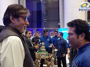 వినూత్నంగా ముంబై సంబరాలు: డిన్నర్‌లో మెరిసిన అమితాబ్, సచిన్