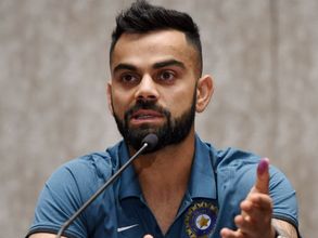 భారత్-పాక్ మ్యాచ్‌పై ప్రశ్న: కోహ్లీ ఎందుకంత కోపం? (వీడియో)