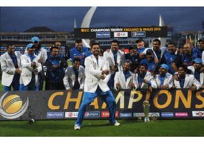 ఛాంపియన్స్ ట్రోఫీకి జట్టు ఎంపిక: కోహ్లీ కెప్టెన్, ధోనీ కీపర్