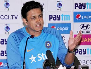 కోచ్‌ పదవికి కుంబ్లే రాజీనామా: తదుపరి కోచ్ ఎవరు?