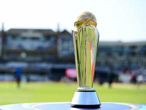 పాక్‌తో ఫైనల్: ఎవరు గెలుస్తారో చెప్పేశారు! (వీడియో)