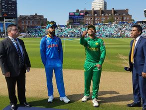 చరిత్ర సృష్టించిన పాక్: ఫైనల్లో కోహ్లీ సేనను చిత్తుగా ఓడించింది