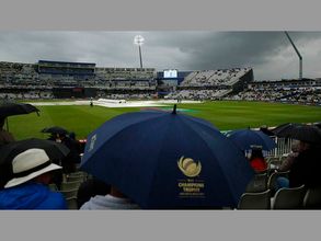 అభిమానులు అనాసక్తి: ఛాంపియన్స్ ట్రోఫీని 'వర్షం' మింగేస్తుందా?