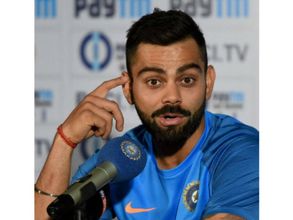 కాసేపు ఆలోచించాడు: ధోని రిటైర్మెంట్‌పై కోహ్లీకి ఊహించని ప్రశ్న