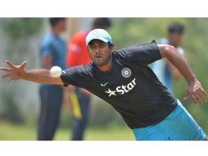 హెచ్‌సీఏ సఫలం: హైదరాబాద్‌కు వచ్చిన రాయుడు, ఓజా