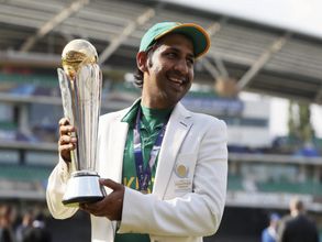 ఛాంపియన్స్ ట్రోఫీ గెలిచిన సర్ఫ్‌రాజ్‌కే టెస్టు కెప్టెన్సీ