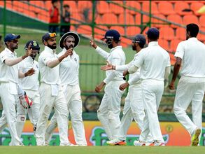 3-0తో వైట్ వాష్: కోహ్లీసేన రికార్డుల పరంపర (వీడియో)