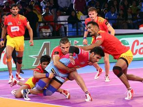 దూసుకుపోతున్న గుజరాత్: జైపూర్‌పై ఘన విజయం