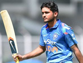 చెలరేగిన పాండే: ఉత్కంఠ భరిత మ్యాచ్‌లో ఇండియా ఏ విజయం