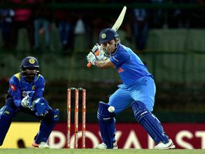 అరుదైన ఘనత: సోషల్ మీడియాలో ధోనికి శుభాకాంక్షల వెల్లువ