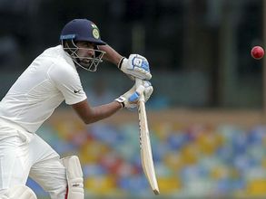 2000 పరుగులు, 200 వికెట్లు: దిగ్గజాల సరసన అశ్విన్