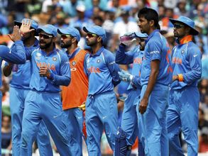 యువీకి మొండిచెయ్యి, రైనాను మరిచారు: లంకతో వన్డే సిరీస్‌కు టీమిండియా