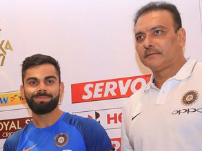 2019 వరల్డ్ కప్ రేసులో వాళ్లు మాత్రమే: కోహ్లీసేన గెలుపుపై శాస్త్రి