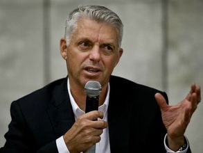 'పాక్‌తో ద్వైపాక్షిక సిరీస్‌ ఆడాలని భారత్‌ను బలవంతం చేయలేం'