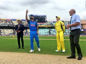 కోహ్లీసేనకు తిరుగులేదు: 3-0తో ఐదు వన్డేల సిరిస్‌ కైవసం