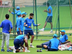 ప్రాక్టీస్‌లో ఉత్సాహంగా కోహ్లీసేన: బేలగా స్టీవ్ స్మిత్ (ఫోటోలు)