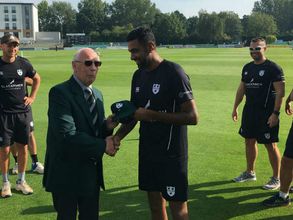 కౌంటీ క్రికెట్: అరంగేట్ర మ్యాచ్‌లోనే అదరగొట్టిన అశ్విన్