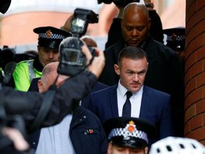 వంద గంట‌లు జీతం లేకుండా పనిచేయి: రూనీకి శిక్ష ఖరారు చేసిన కోర్టు