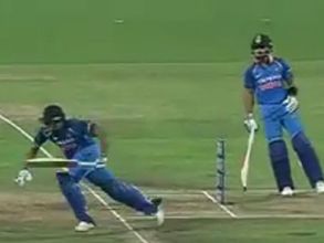 మ్యాచ్ మలుపు తిరిగింది అక్కడే: రోహిత్‌‌ను రనౌట్ చేసిన కోహ్లీ