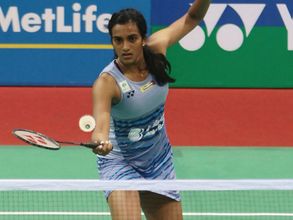 కొరియా ఓపెన్‌: సెమీస్‌కి సింధు, ఇంటిదారి పట్టిన సమీర్‌