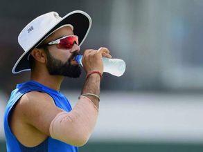 'సాప్ట్' గా తిరస్కరించాడు: కోట్లిస్తామన్నా వద్దన్న కోహ్లీ