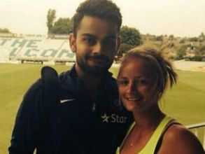 అది నేను కాదు: కోహ్లీ పేరు తప్పుగా రాయడంపై ఇంగ్లండ్ మహిళా క్రికెటర్