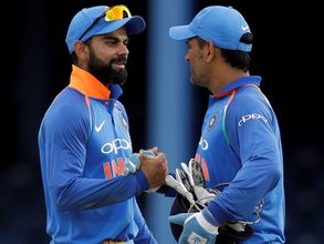 కోహ్లీ, ధోనీ మీరెందుకు రావడం లేదు?: ట్విట్టర్‌లో పాక్ అభిమానులు